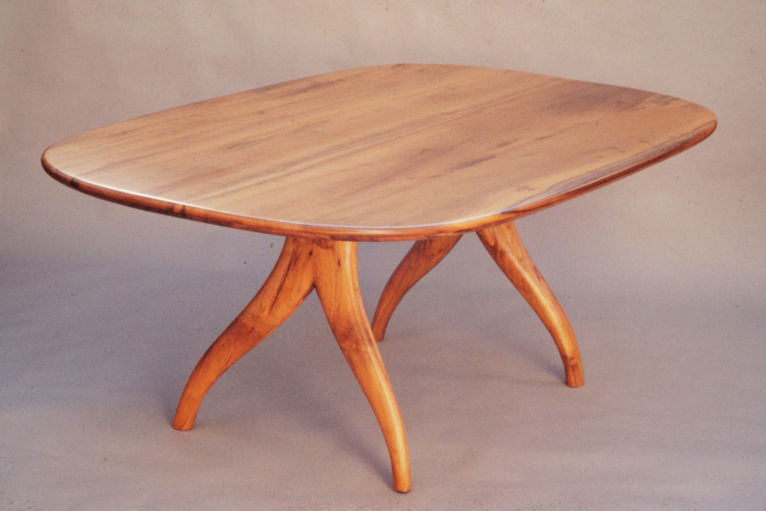 Seale-Dining-table