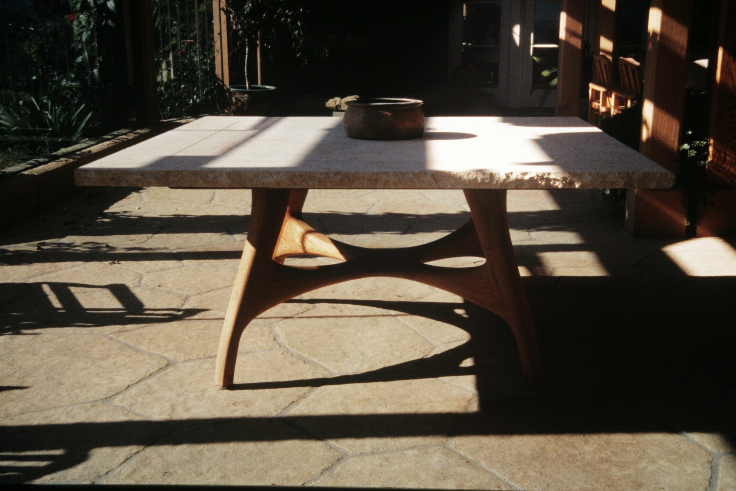 Stonetop-exterior-table