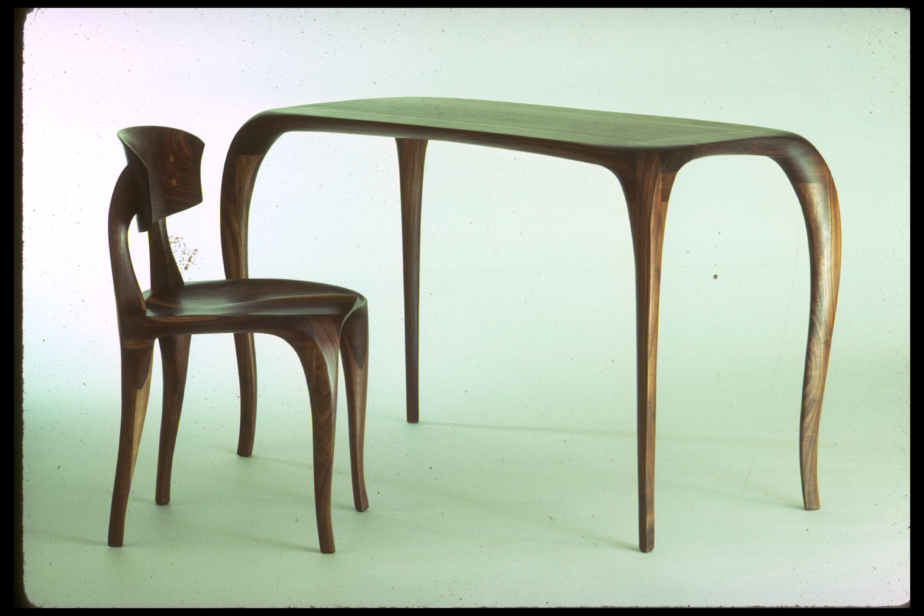 desk-and-chair1977